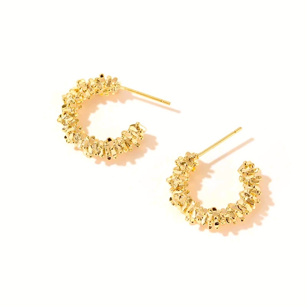 18K Gold Plated Patterned Earrings Huggie Hoop Earrings by Grathia Cero - Picture 5 of 8